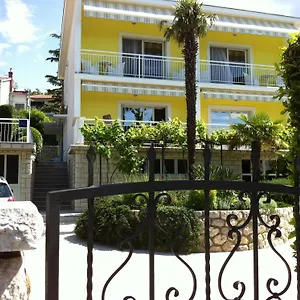  Apartment & Marina Kroatien