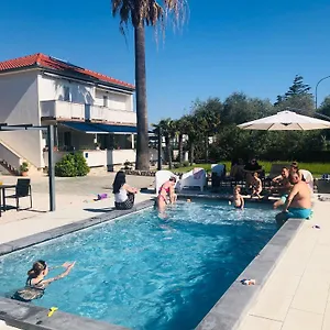  Apartment Rab Island Apartmets - Palit Kroatien