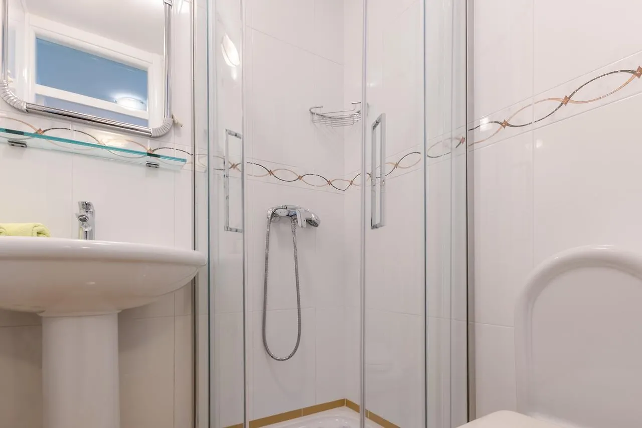 Apartments Bella Vista Umag 0*,
